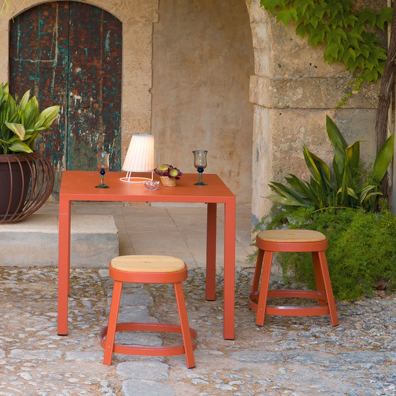 Emu THOR Hocker mit Teaksitz